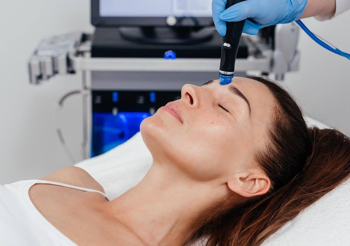DiamondGlow Facial